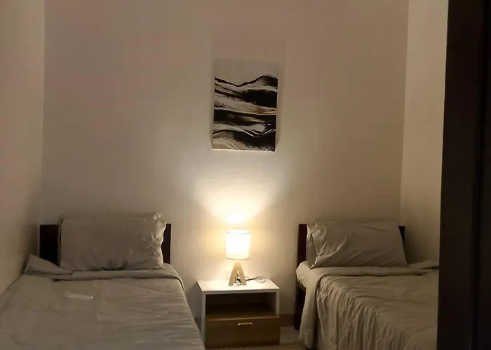 Cj Hideaway