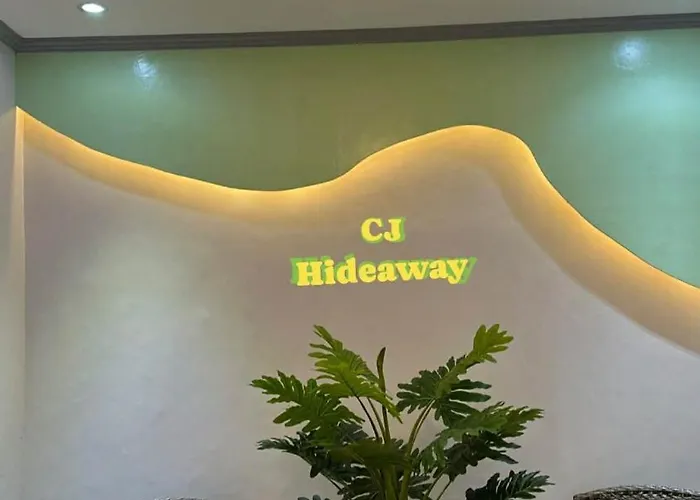 Cj Hideaway * モアルボアル